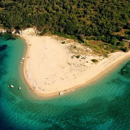 Tropical * Laganas